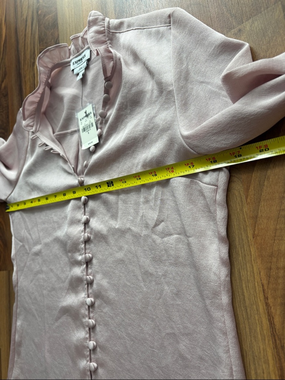 Express Women's Light Blush Pink Ruffle Collar Button-Up Blouse NWT - Picture 10 of 11